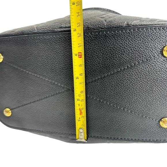 Louis Vuitton Black Shoulder Bag - Picture 5 of 13